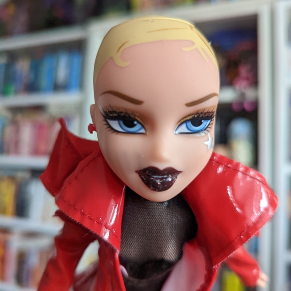 Style Starz Chloe - Picture 5 of 7